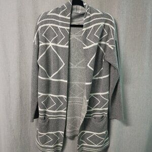 Sisters Cardigan Size M Open Front, 2 Pocket, Long, Knit With Angora